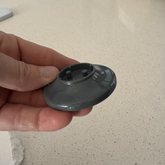 A&D Medical UC-321PL Precision Personal Health Scale Tested Footed 4 Carpet - Picture 4 of 5